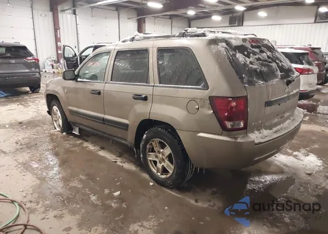 2005 Jeep Grand Cherokee Laredo from USA, damaged, VIN 1J4HR48N95C702799
